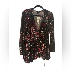 Torrid - NWT - Size 1x - Studio Knit Surplice Wrap Long Sleeve Top